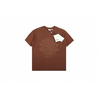 Burberry T-shirt with Checkered Crest