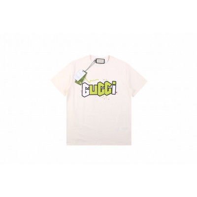 Gucci Lightning Bolt Logo T-Shirt in Cream