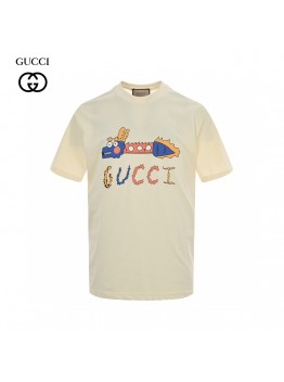 Gucci White T-Shirt with Dragon Graphic
