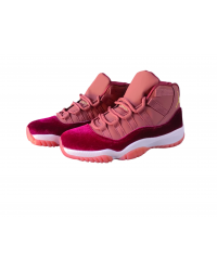 JORDAN 11 “Heiress”