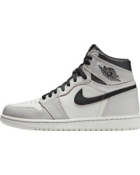 JORDAN 1 RETRO HIGH OG DEFIANT x SB NYC TO PARIS