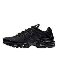 NIKE AIR MAX PLUS x TRIPLE BLACK