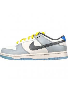 NIKE DUNK x NORTH CAROLINA