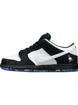 NIKE SB DUNK x STAPLE PANDA PIGEON