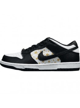 NIKE SB DUNK x SUPREME STARS BLACK