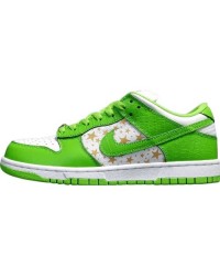 NIKE SB DUNK x SUPREME STARS MEAN GREEN