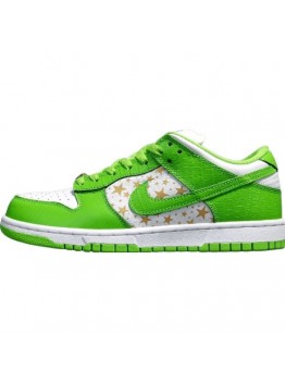 NIKE SB DUNK x SUPREME STARS MEAN GREEN