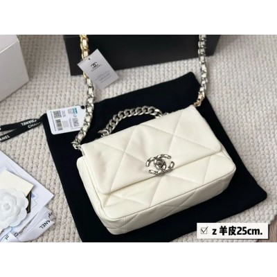 CC 19bag new arrival man and women bag size : 26 cm
