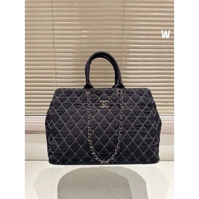 CC Vintage tote bag size 39 * 28cm