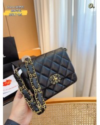 CC 23K new arrival bag size : 20*5*16cm