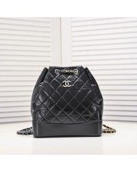 CC 17 Gabrielle backpack size : 24*23*11.5cm
