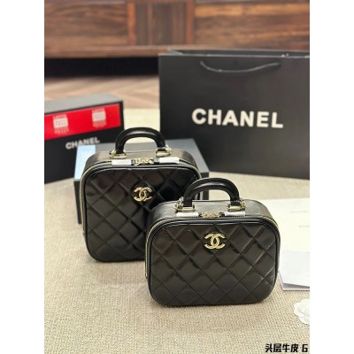 cc Vintage suitcase bag