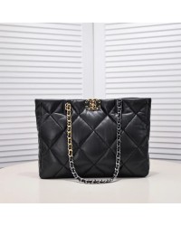 CC 22B 19BAG Tote