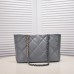 CC 22B 19BAG Tote