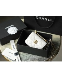 cc CO-CO Clutch With Chain 9.5cm/3.7in Gold Toned Hardware For Women White