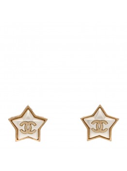 Resin Metal CC Star Earrings Gold