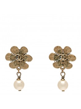 Pearl CC Camellia Dangle Earrings Gold