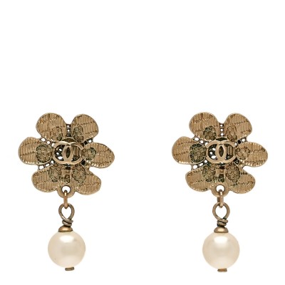 Pearl CC Camellia Dangle Earrings Gold