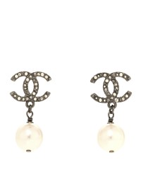 Pearl Crystal CC Drop Earrings Silver Pearly White