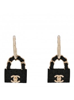 Metal Resin Lambskin Quilted CC Turnlock Chain Bag Hoop Black Gold