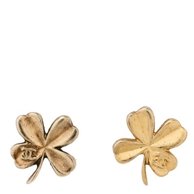 Metal Clover CC Earrings Gold