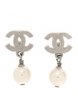 Pearl CC Drop Earrings Silver