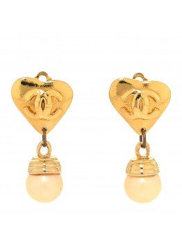 Metal Pearl CC Heart Drop Clip On Earrings Gold