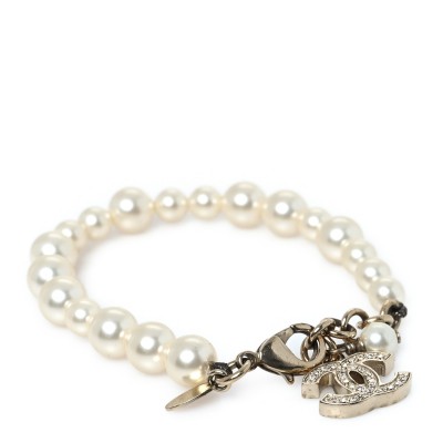Graduated Pearl Crystal CC Bracelet Gold