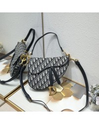 D saddle Be a classic with classics size: 25.5 x 20 x 6.5 cm