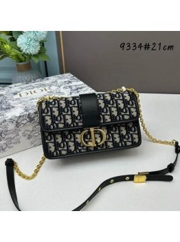 D Montaigne 9334 21x11x6cm