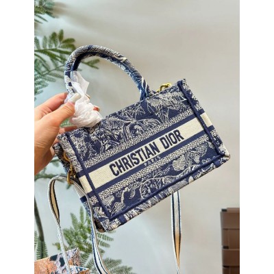 D mini tote bag size: 21.5x13x7.5cm