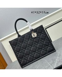 D new arrival tote bag size: 41x32x17