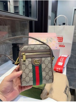 GC455 Ophidia GG mini bag / 4.7″W x 6.3″H x 2.75″D