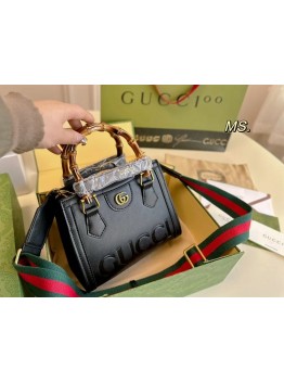 GG Diana tote bag size: 20×16 cm