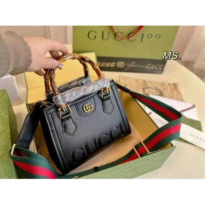 GG Diana tote bag size: 20×16 cm