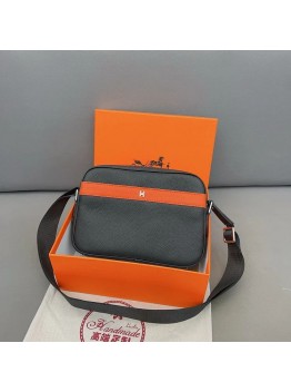 H crossbody bag Men size: 24 x 17 cm