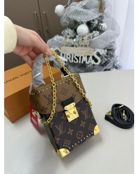 Louis new arrival phone bag size : 12*6*17 cm