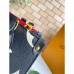 L-bag Size: 25 x 19 x 11.5 cm