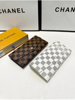 Louis new arrival wallet size: 19×10 cm