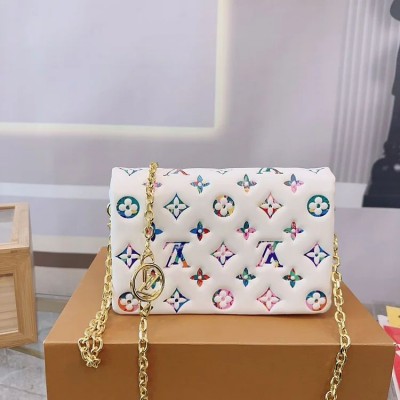 Louis new arrival cousin bag size: 20*14cm