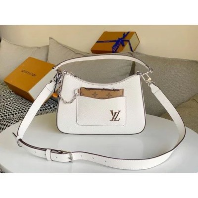 L-bag Size: 25 x 15 x 8 cm
