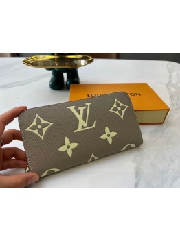 Louis new arrival zippy wallet size: 19.5 x 10.5 x 2.5 cm