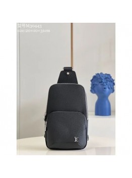 Model: M30443 Size: 20 x 31 x 10 cm