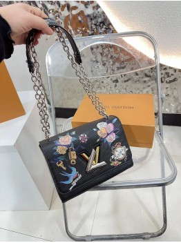 Louis new arrival TWIST bag size?3 * 16 cm