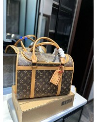 Louis new arrival pet bags size: 39*20*32 cm