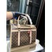 Louis new arrival pet bags size: 39*20*32 cm