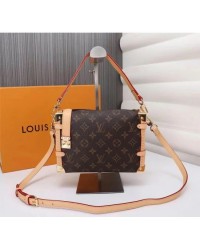 L-bag Model: 46358 Size: 23x16x6cm