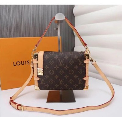 L-bag Model: 46358 Size: 23x16x6cm
