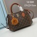 Louis new arrival handbag size: 33-22-16cm