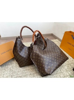 Louis new arrival tote bag size : 34 * 28 cm